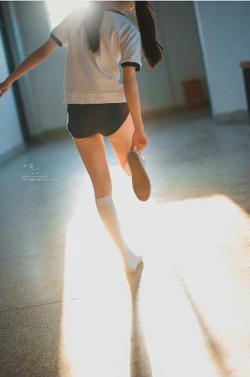 被最想拥抱的男人威胁了